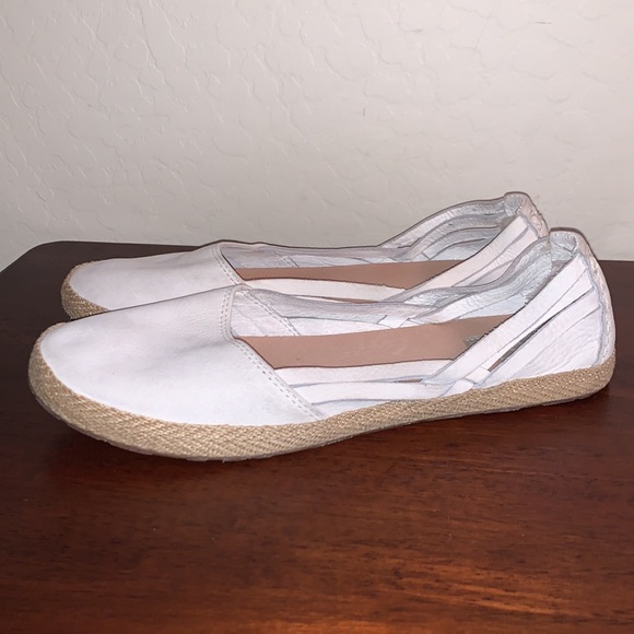 UGG SIZE 10 BRAND NEW ESPADRILLE SUEDE SLIP ON FLATS - Picture 6 of 10